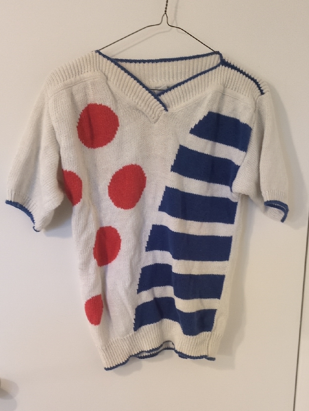 Vintage White Short Sleeve Sweater Tee with Red Polka Dots and Blue Stripes